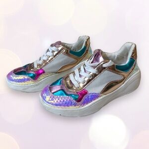 Steve Madden Unisex Jmemory Holographic Sneakers